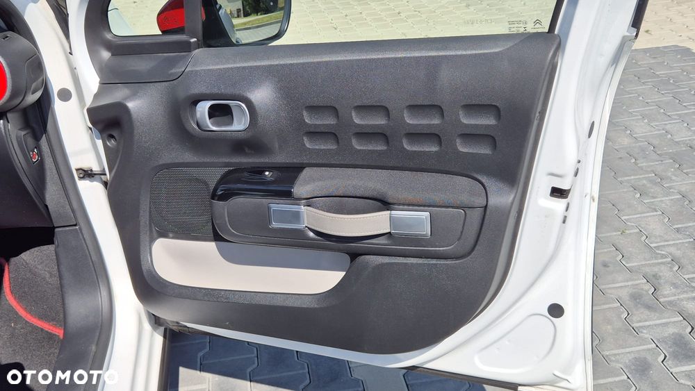 Citroën C3 1.2 PureTech Shine S&S - 22