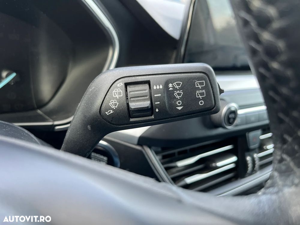 Ford Focus 1.5 EcoBlue Start-Stopp-System COOL&CONNECT - 17