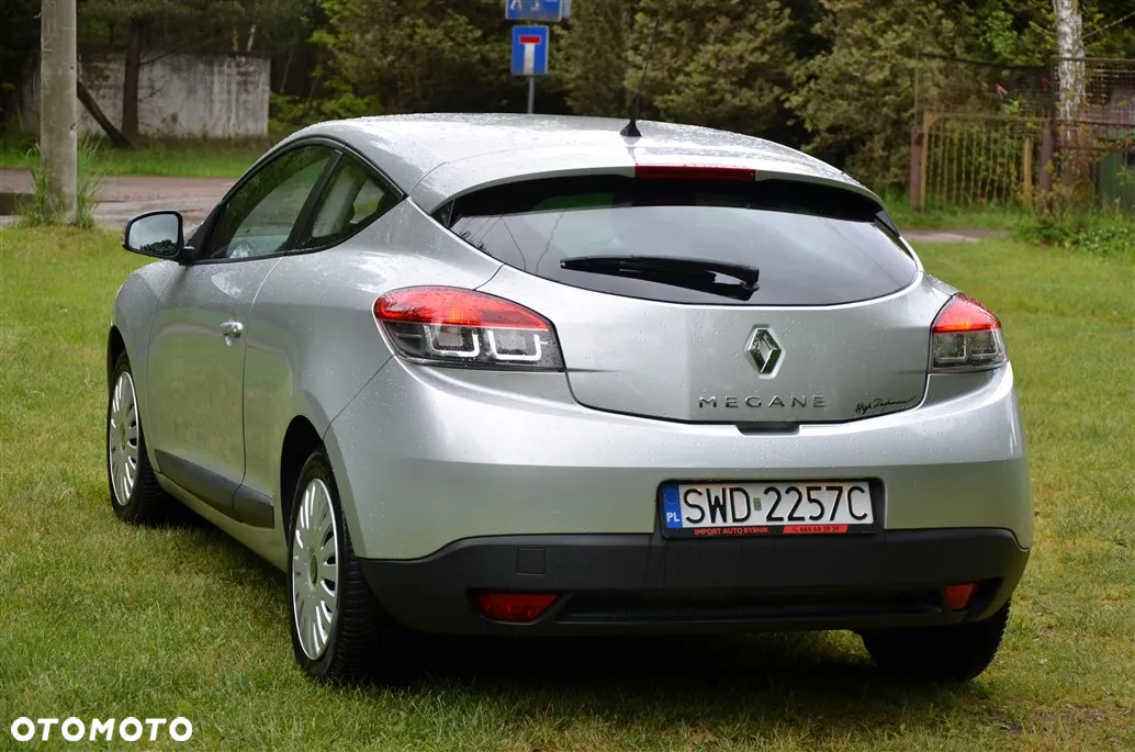 Renault Megane 1.5 dCi Bose Edition - 9