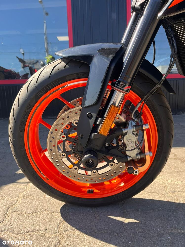 KTM Duke 790 - 21