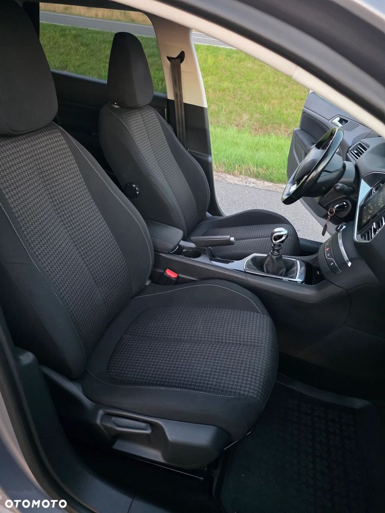 Peugeot 308 1.2 PureTech GPF Active Pack S&S - 25