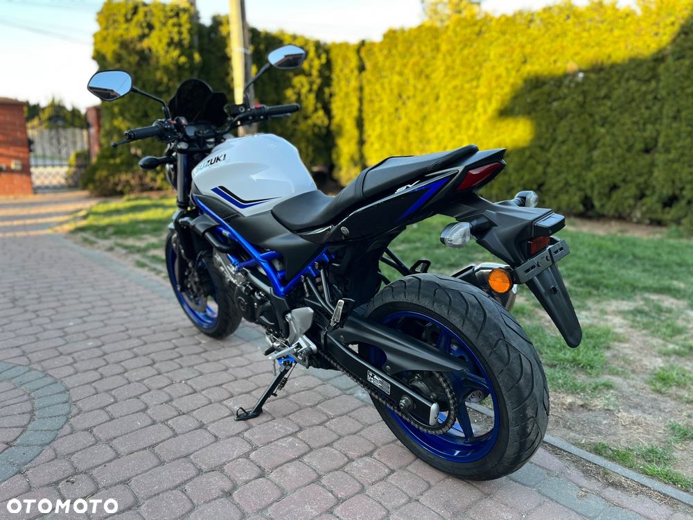 Suzuki SV - 11