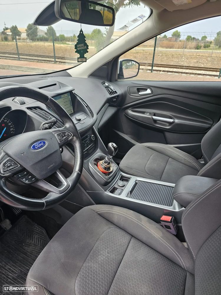 Ford Kuga 1.5 TDCi Business - 5
