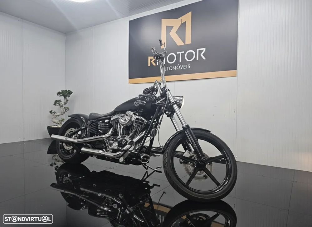 Harley-Davidson FLSTF ROCKER C - 2