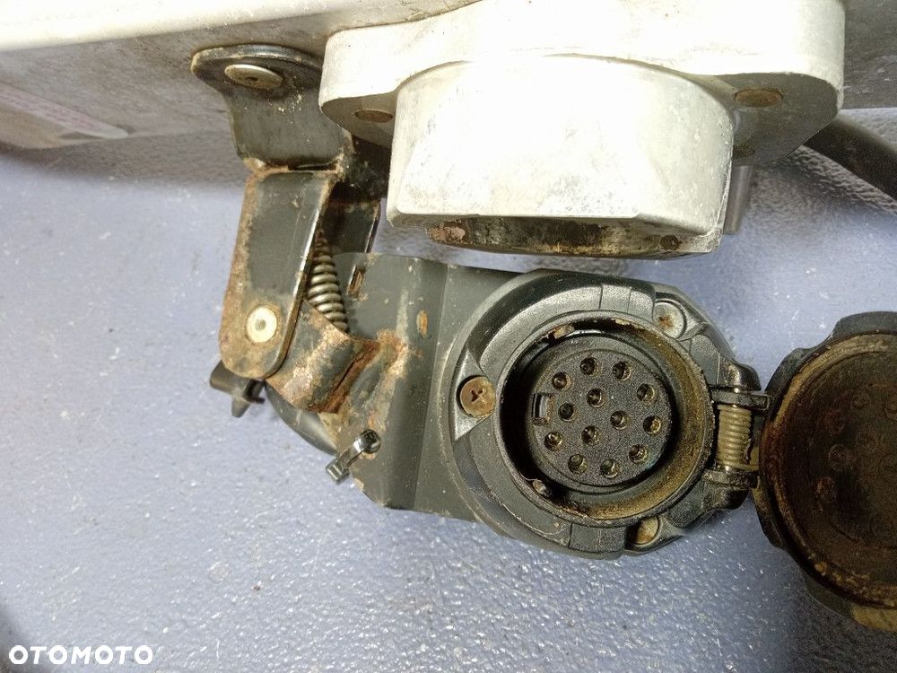 BMW 3 E46 TOURING KOMBI BELKA KULA HAK WPINANY 6751510 - 5