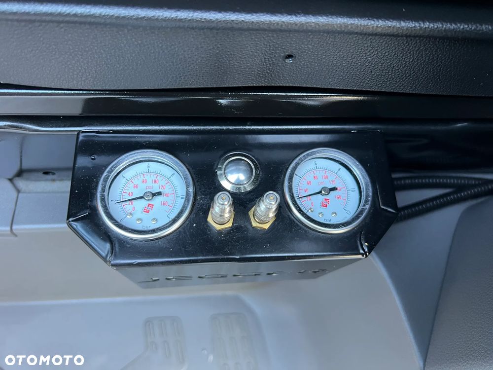 Volkswagen Crafter 2.0 TDI 177KM DSG Laweta Jegger Sypialnia Webasto LED - 16