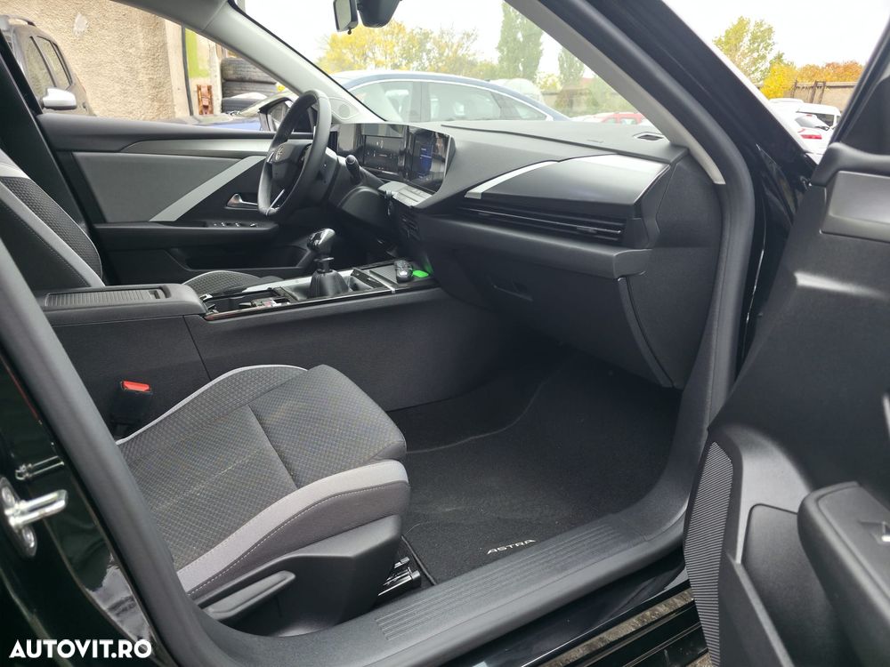 Opel Astra 1.2 Turbo Edition - 10