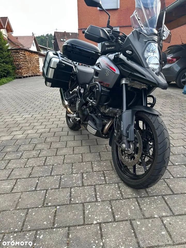 Suzuki V-STROM - 3