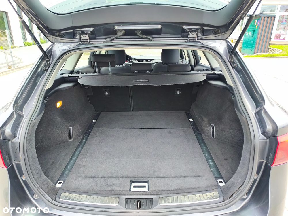 Toyota Avensis - 21