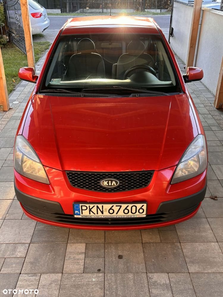 Kia Rio - 2