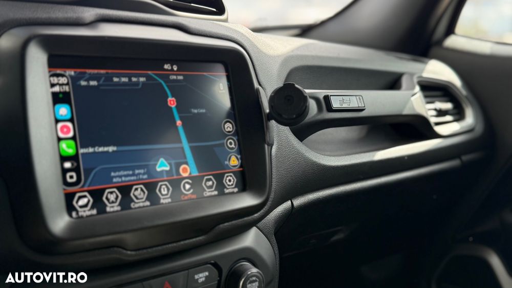Jeep Renegade 1.3T 4xe AT6 PHEV 80th Anniversary - 12