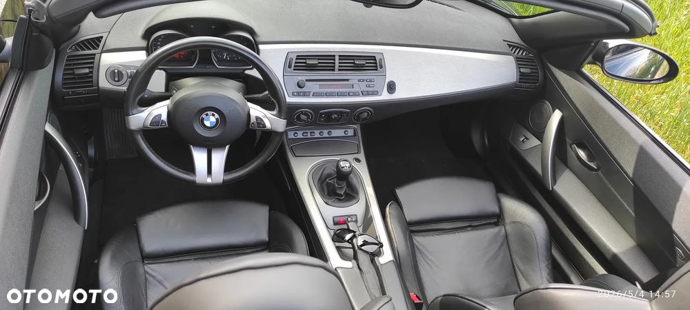 BMW Z4 2.2i - 7