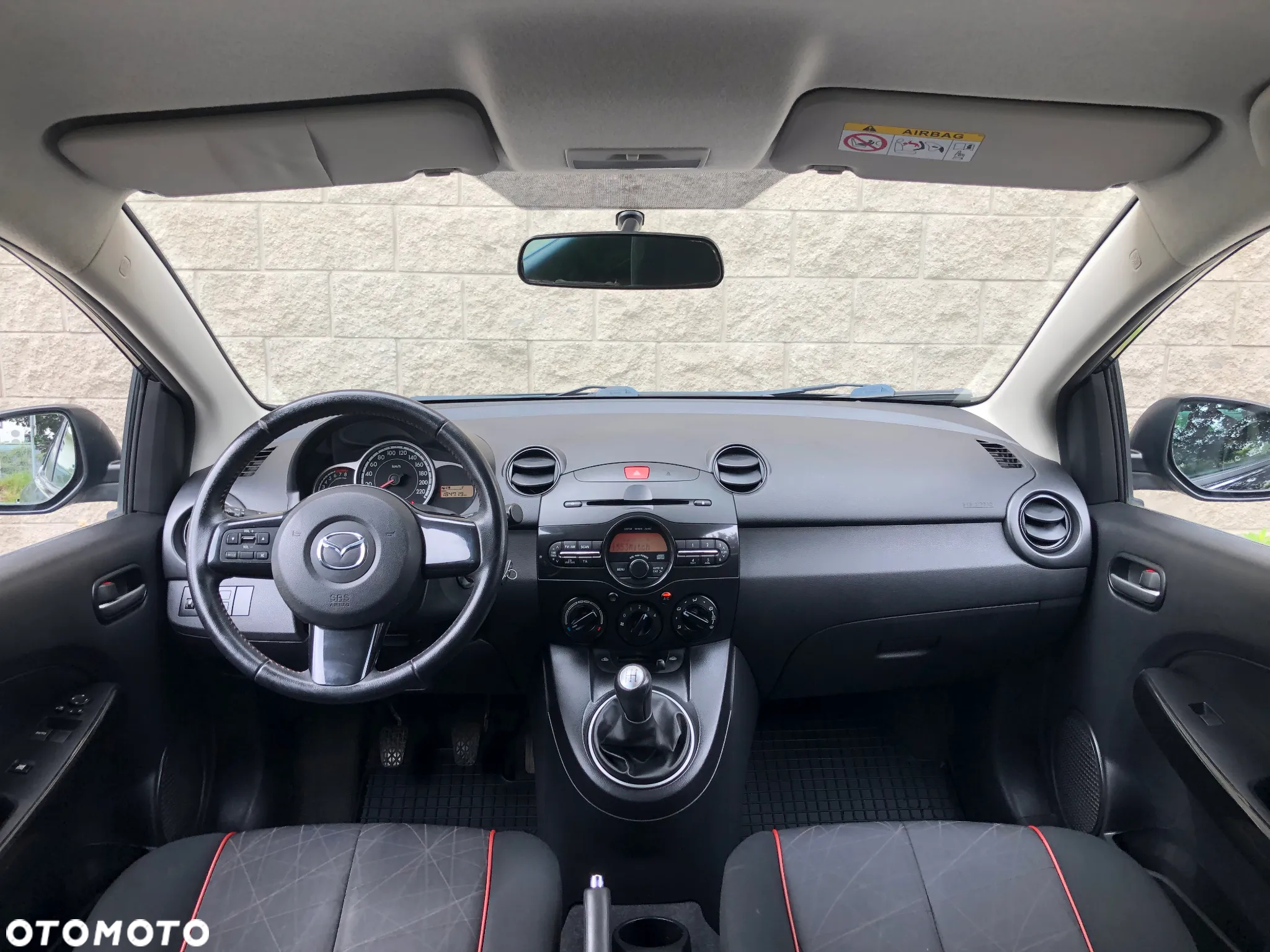 Mazda 2 1.3 MZR Iro - 11