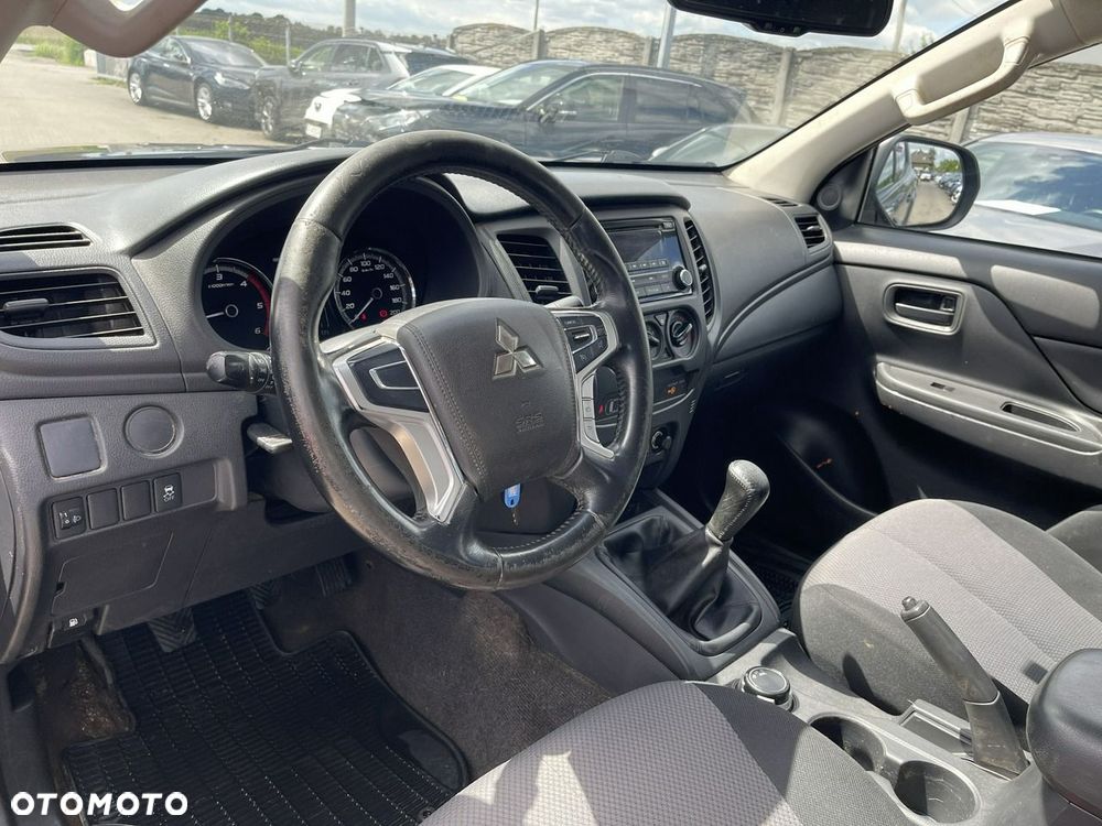 Mitsubishi L200 Pick Up 4x4 S&S Double Cab Select - 8