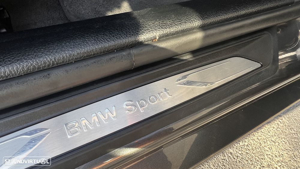 BMW 318 d Touring Auto Line Sport - 13