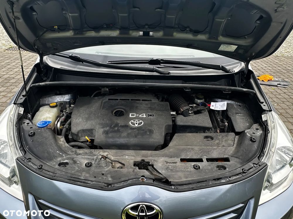Toyota Verso 2.0 D-4D - 28