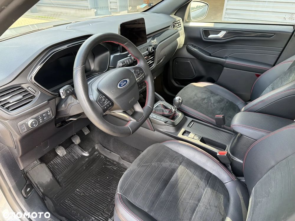 Ford Kuga 1.5 EcoBoost FWD ST-Line X - 12