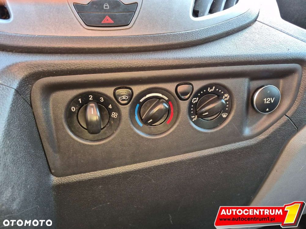 Ford Transit - 23