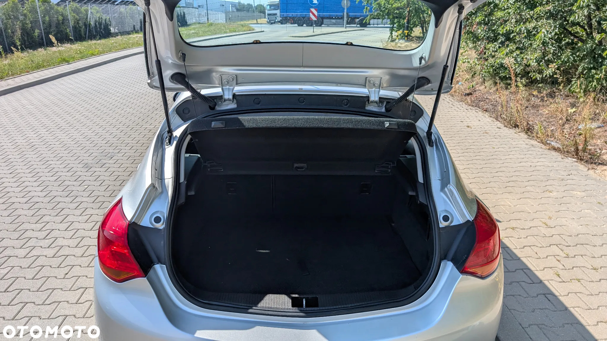 Opel Astra 1.6 - 16
