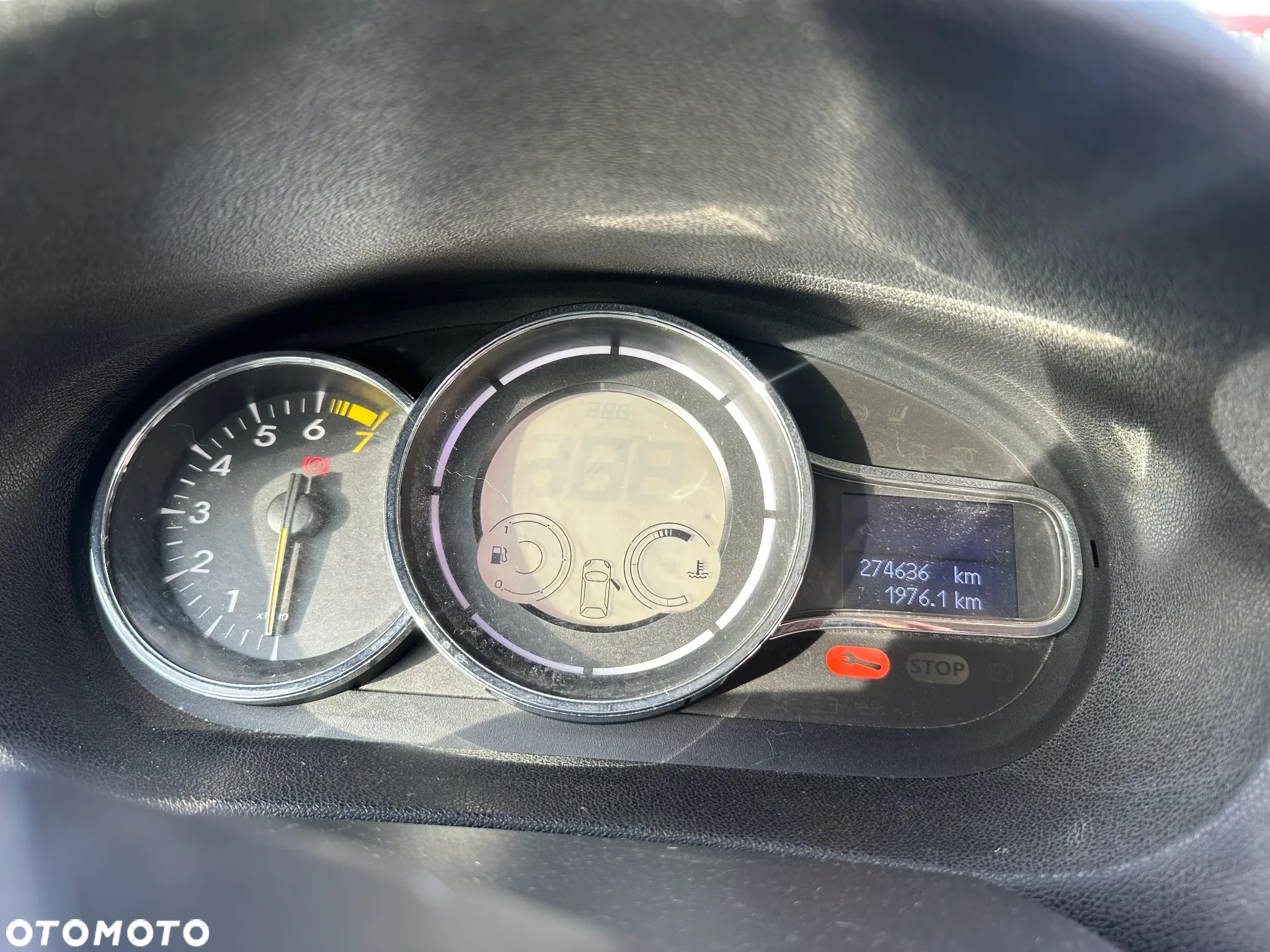 Renault Megane 2.0 16V Bose Edition CVT - 18