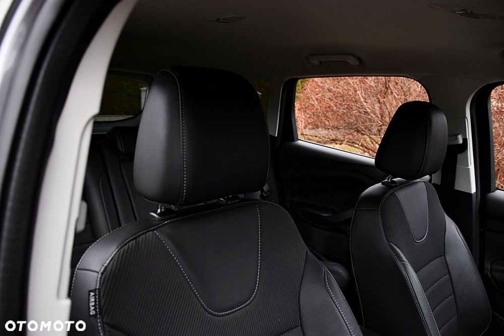 Ford Kuga 2.0 TDCi 4x4 Titanium - 31