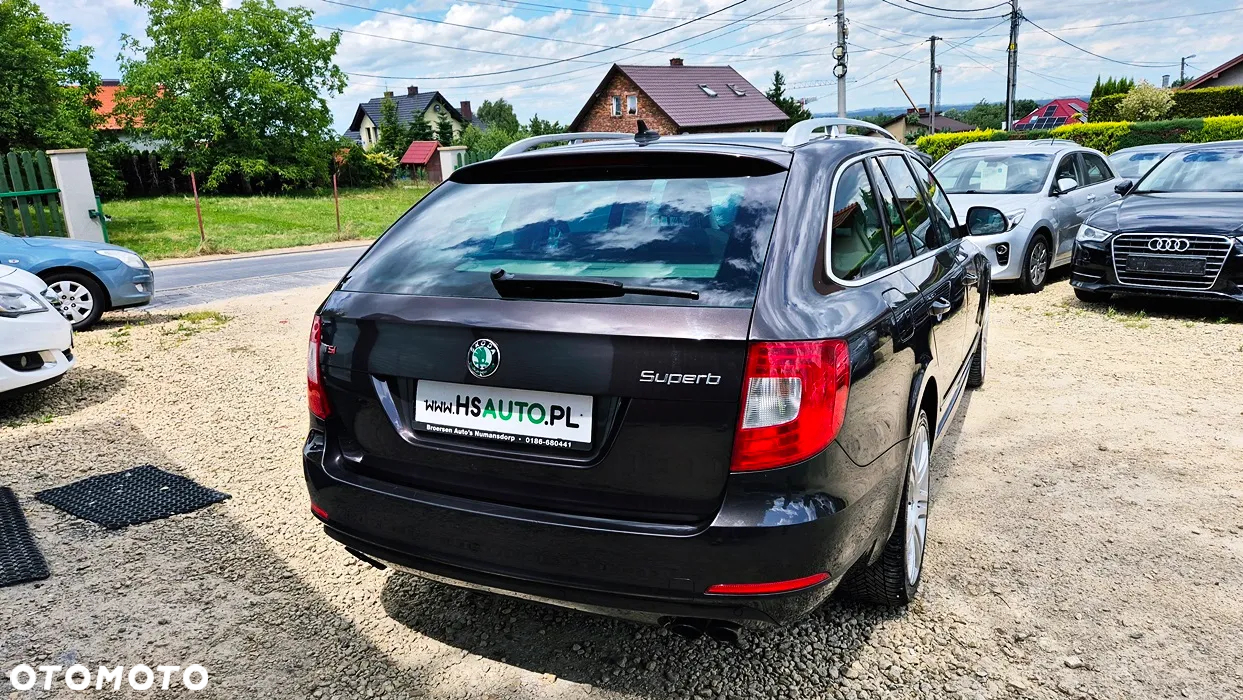 Skoda Superb 2.0 TSI Business DSG - 18