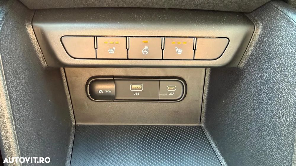 Kia Sportage 1.6 T-GDI 6MT HP 4x2 MHEV Urban - 12