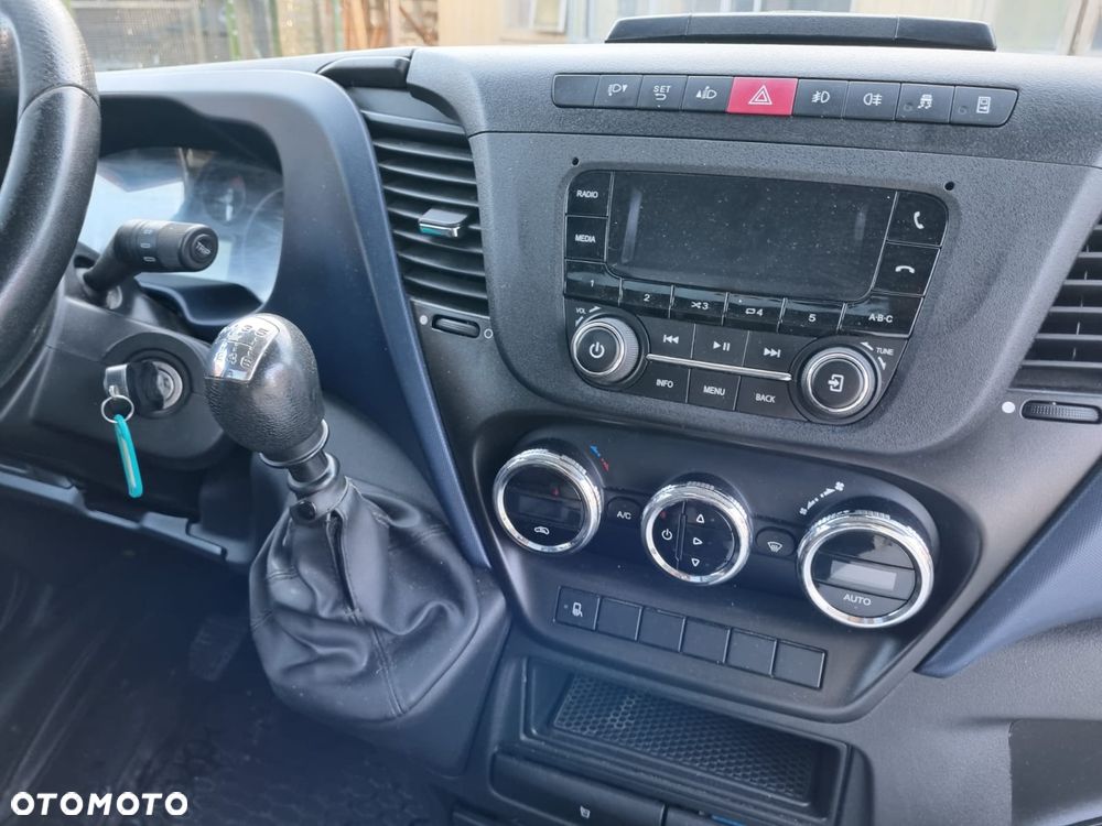 Iveco Daily - 12