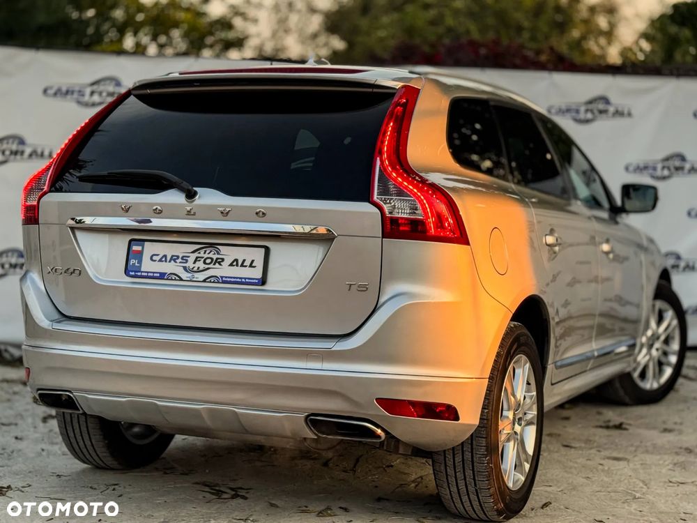 Volvo XC 60 T5 Momentum - 9