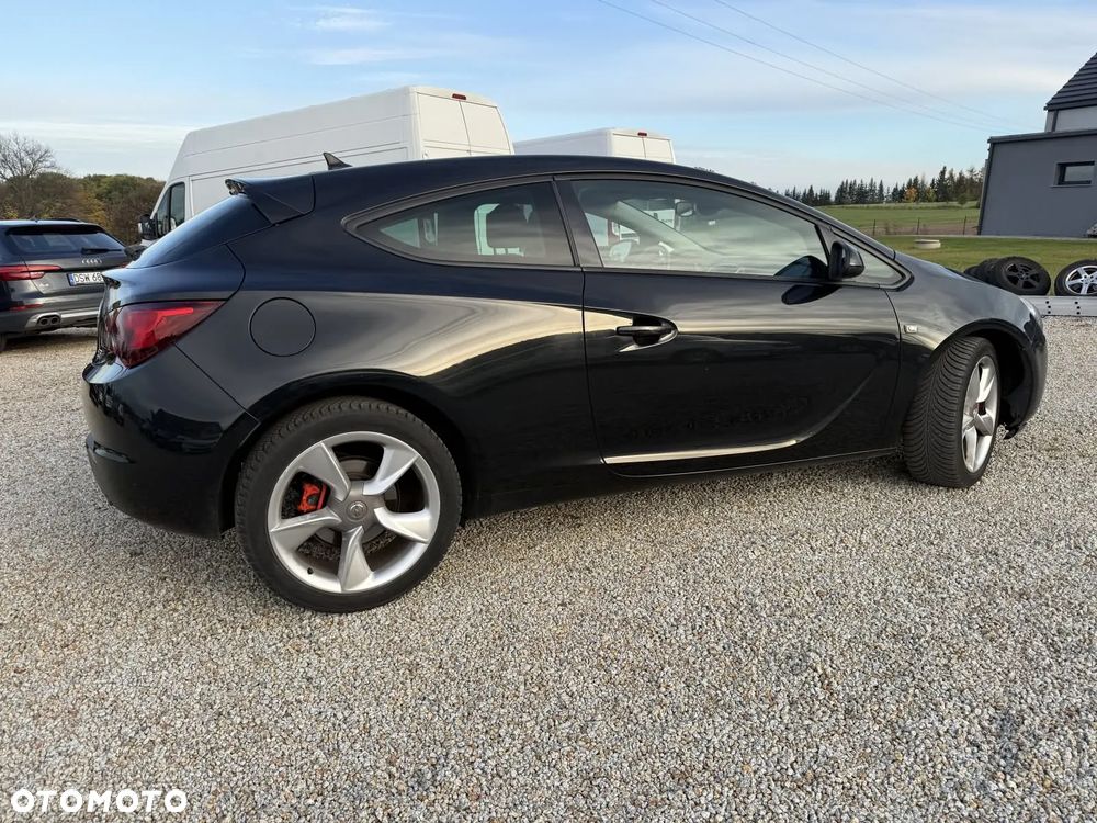 Opel Astra 1.4 Turbo - 4