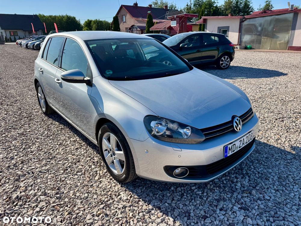Volkswagen Golf - 1