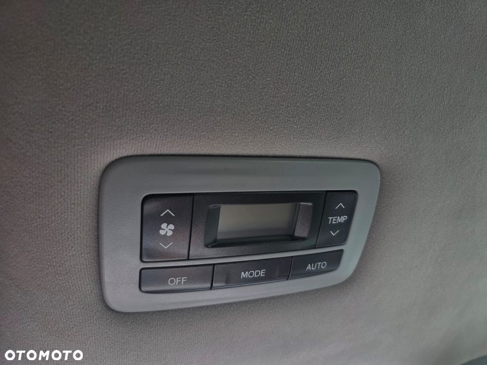 Toyota Sienna - 28