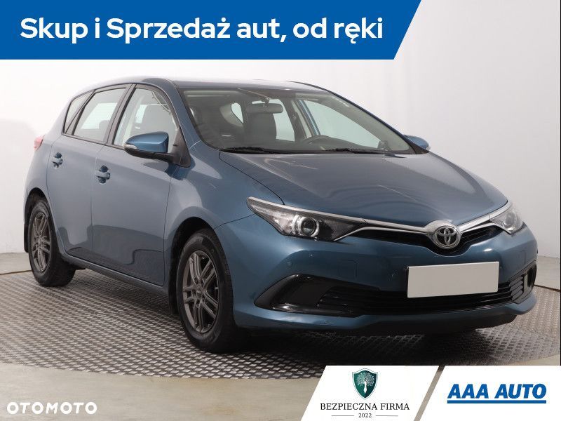 Toyota Auris - 2