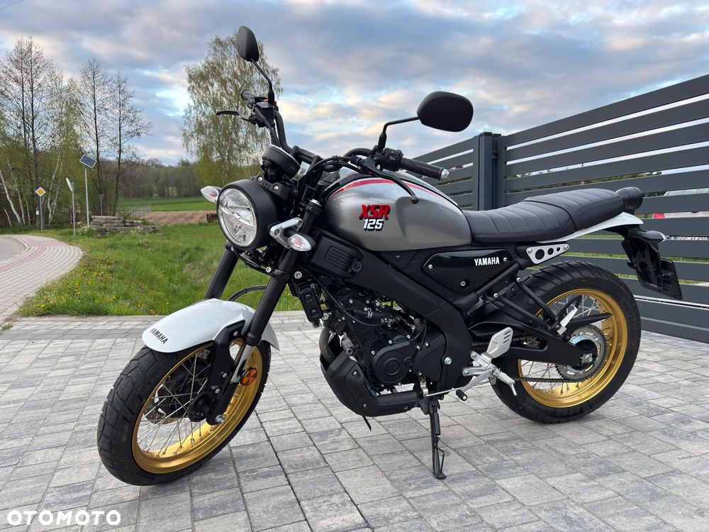 Yamaha XSR - 2