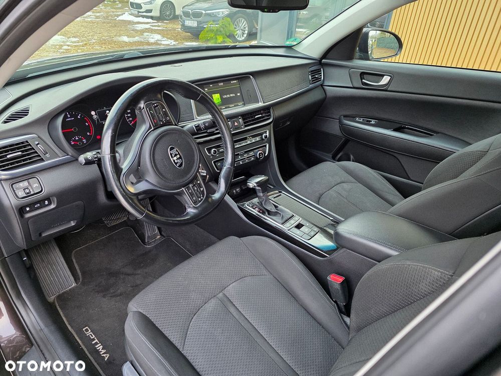 Kia Optima - 10