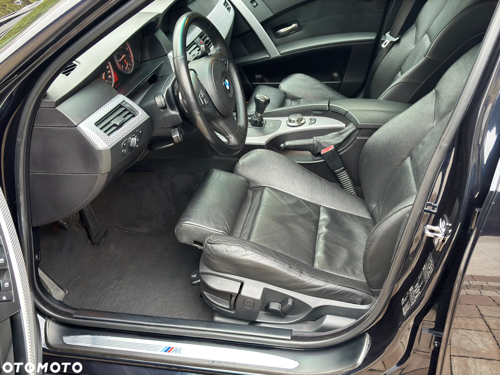 BMW Seria 5 530i SMG - 33