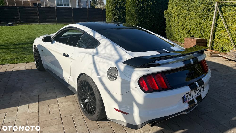 Ford Mustang 5.0 V8 GT - 16