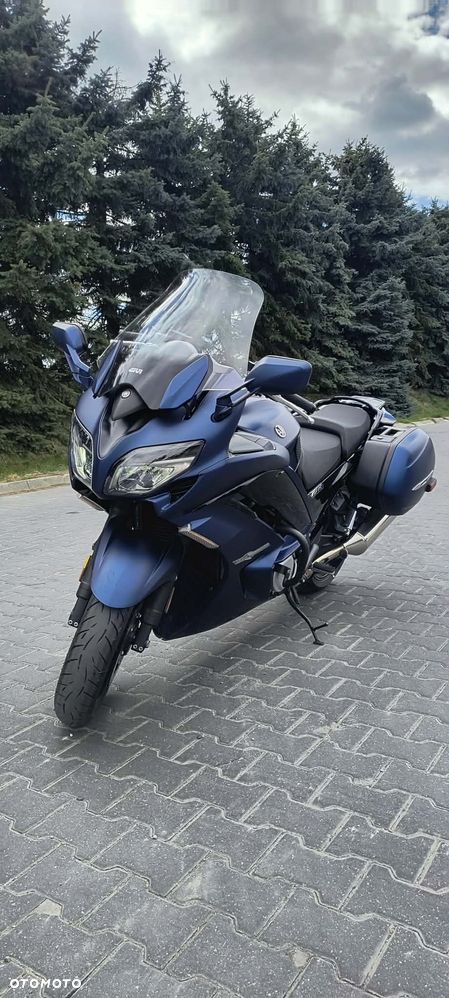 Yamaha FJR - 4