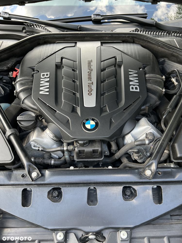 BMW Seria 7 750i L xDrive - 22