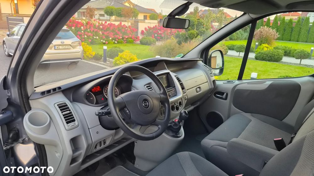 Opel Vivaro Tour Elegance L1H1 - 19