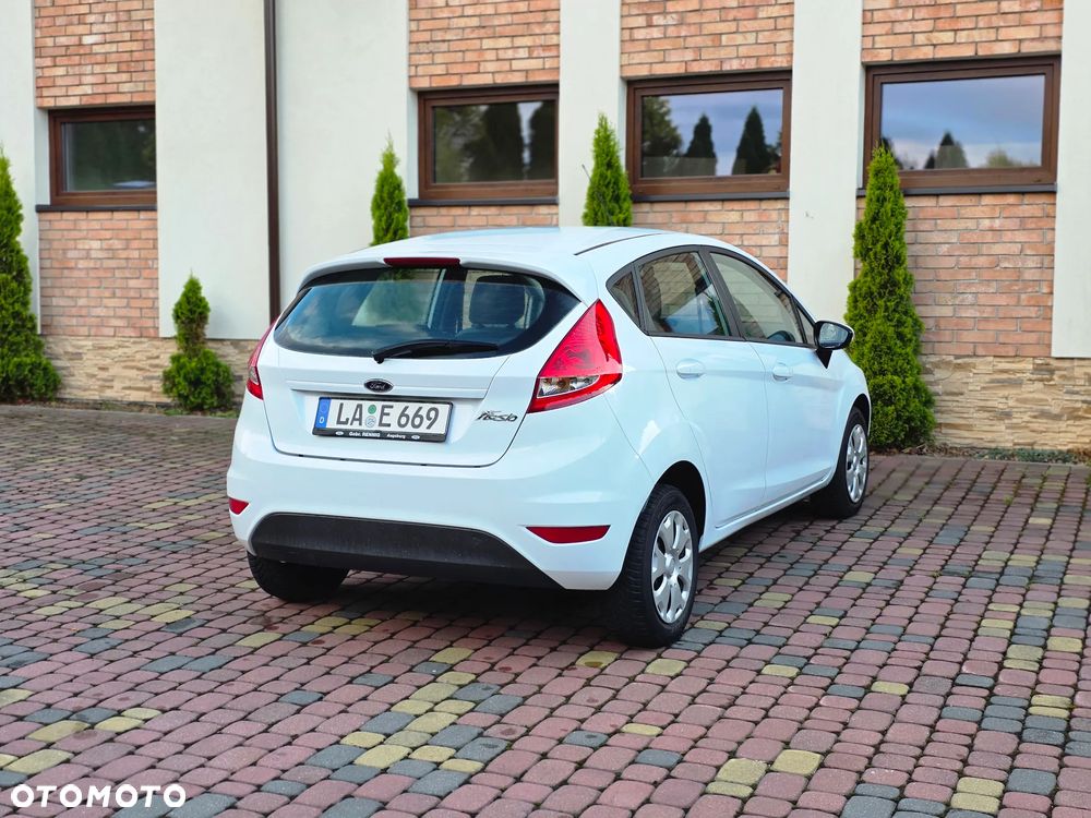 Ford Fiesta 1.25 Ambiente - 35