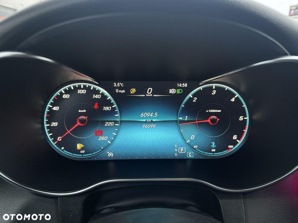 Mercedes-Benz GLC - 27