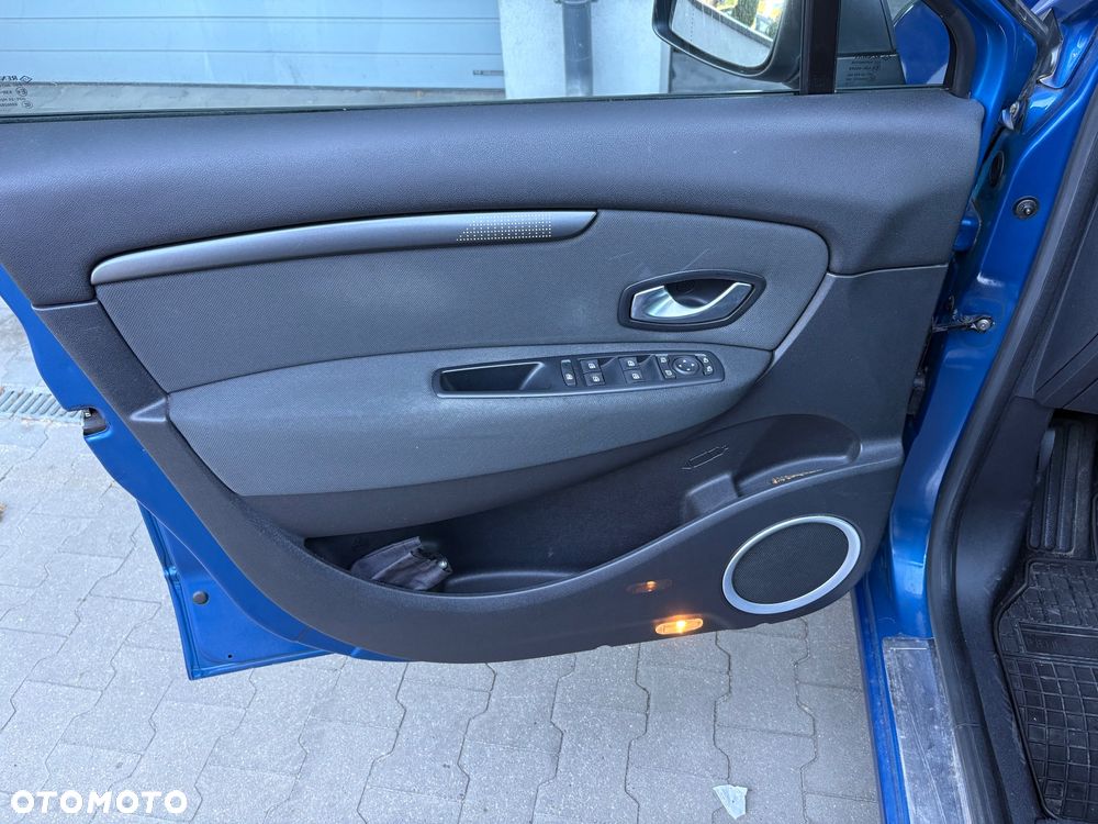Renault Scenic 1.6 16V Authentique - 19