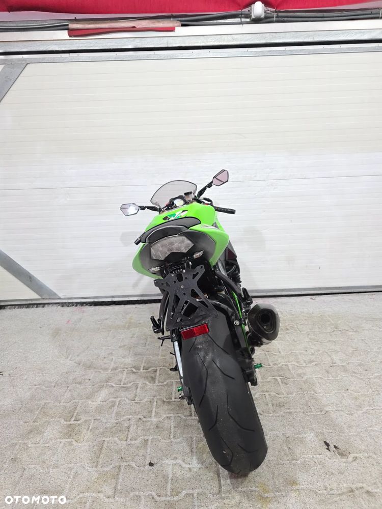 Kawasaki Ninja - 25
