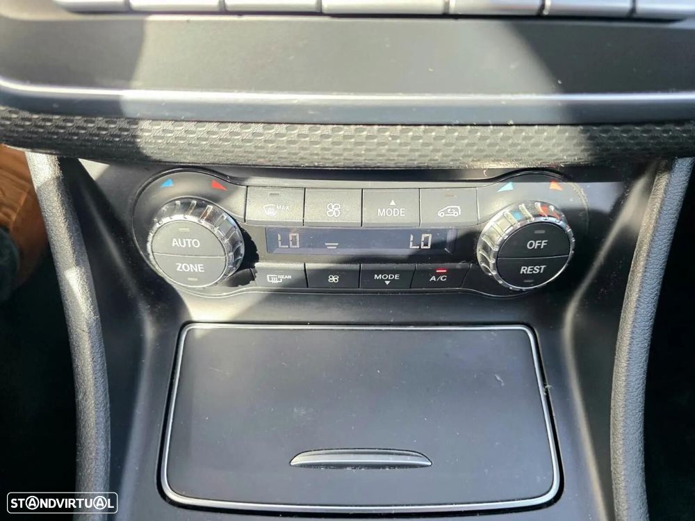 Mercedes-Benz A 180 d Urban - 27