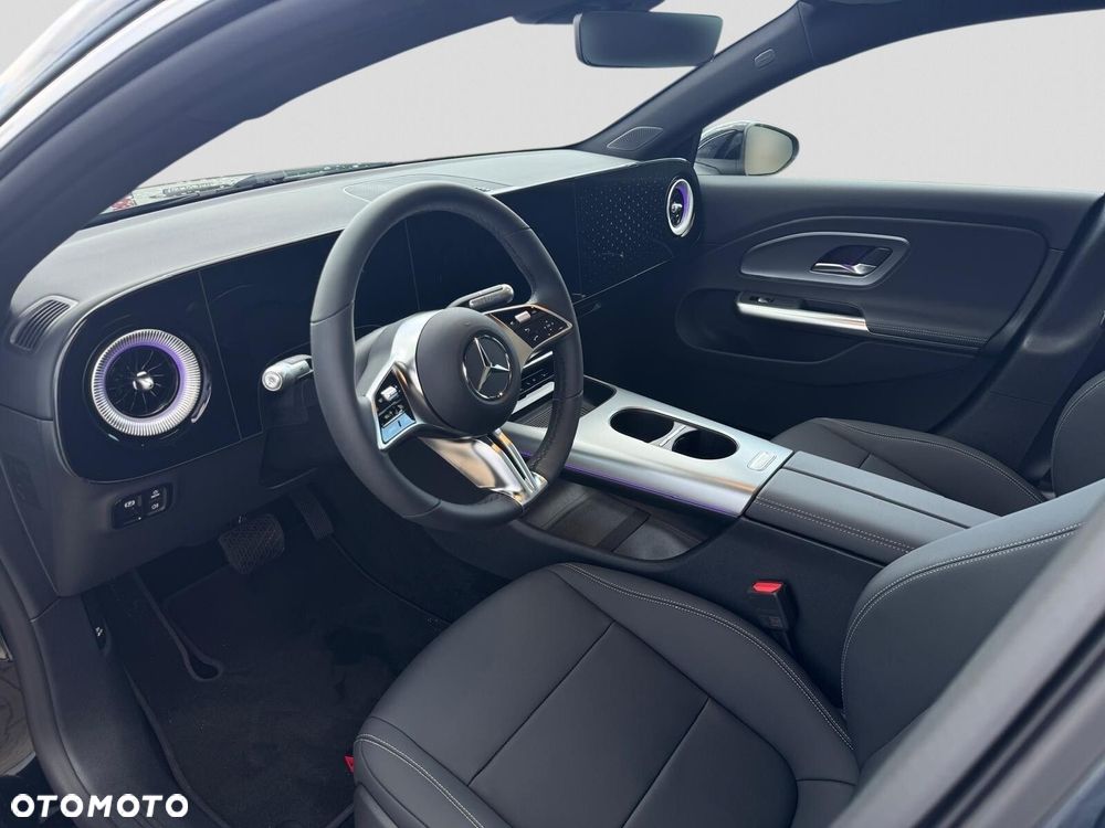 Mercedes-Benz CLA - 15