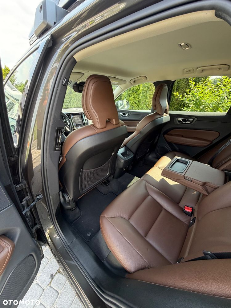 Volvo XC 60 D3 Momentum Pro - 6