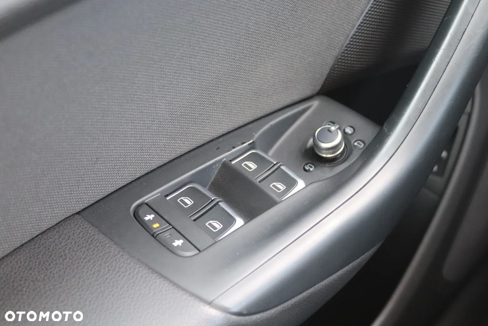 Audi Q3 2.0 TDI Quattro - 38