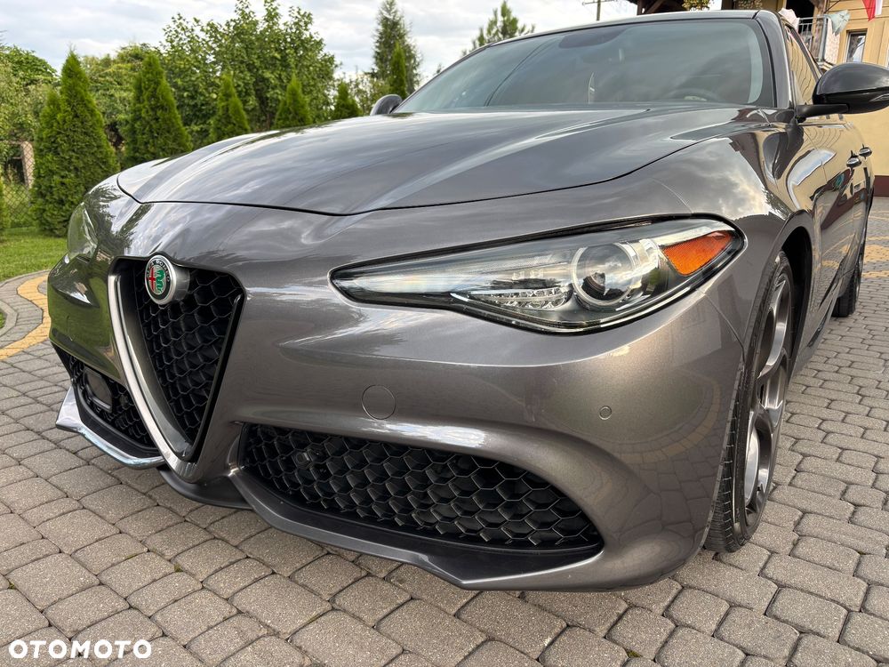Alfa Romeo Giulia 2.0 Turbo 16V AT8 Veloce Ti - 10