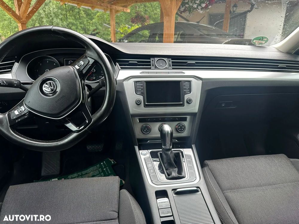 Volkswagen Passat 2.0 TDI DSG Comfortline - 7